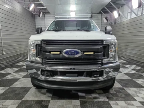 Photos of 2017 Ford Super Duty F-250 SRW Lariat for sale in Sykesville, MD at Trust Auto