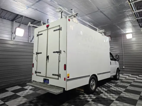 More photos of 2021 GMC Savana 3500 Cutaway Commercial 139''WB 12FT Box Commercial/Utility/Service/Van at Trust Auto, MD