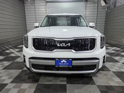 Another view of 2023 Kia Telluride LX AWD 8-Passenger SUV for sale in Sykesville, MD at Trust Auto