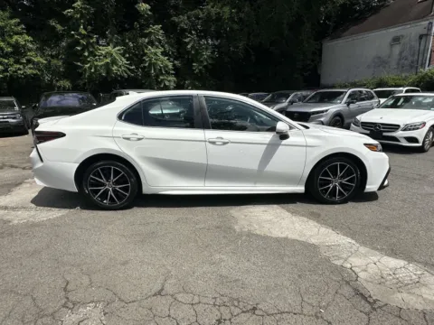 Photos of 2021 Toyota Camry SE for sale in Great Neck, NY at Prestige Motors