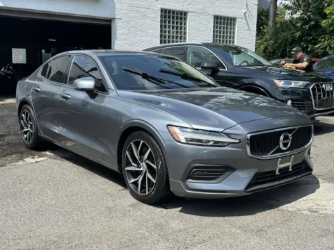 Gray 2019 Volvo S60 Momentum for sale in Great Neck, NY