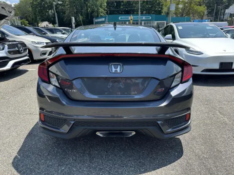 Another view of 2019 Honda Civic Si Coupe Si w/Summer Tires for sale in Great Neck, NY at Prestige Motors