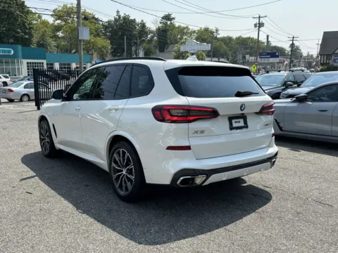 More photos of 2021 BMW X5 xDrive40i M-Sport at Prestige Motors, NY