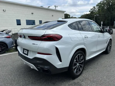 Another view of 2022 BMW X6 xDrive40i M-Sport for sale in Great Neck, NY at Prestige Motors