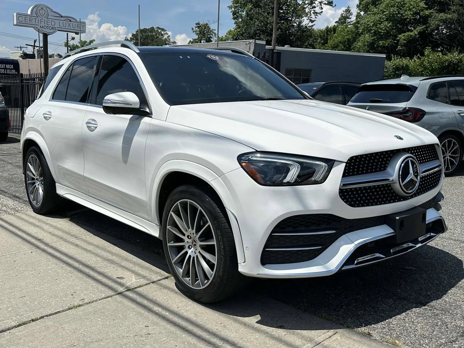White 2021 Mercedes-Benz GLE 350 AMG PKG for sale in Great Neck, NY