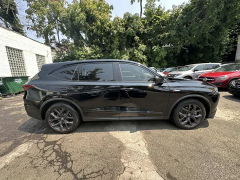 Photos of 2022 Acura MDX w/A-Spec Package for sale in Great Neck, NY at Prestige Motors