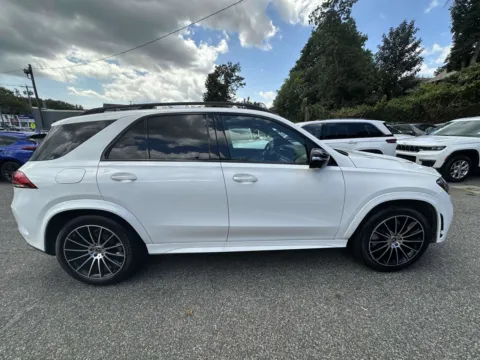 Photos of 2021 Mercedes-Benz GLE 350 AMG PKG for sale in Great Neck, NY at Prestige Motors