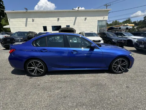 Photos of 2021 BMW 3 Series 330i xDrive for sale in Great Neck, NY at Prestige Motors