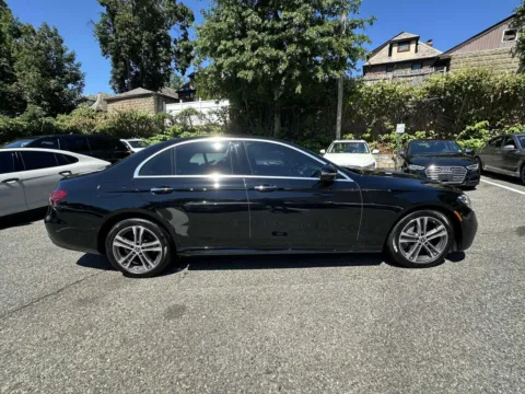 Photos of 2022 Mercedes-Benz E-Class E 350 for sale in Great Neck, NY at Prestige Motors