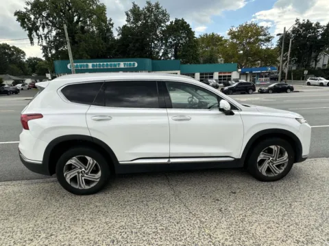 Photos of 2023 Hyundai Santa Fe SEL for sale in Great Neck, NY at Prestige Motors
