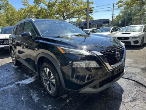Black 2023 Nissan Rogue SV for sale in Great Neck, NY