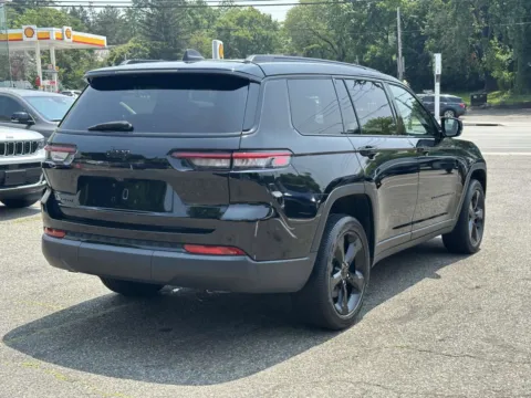 More photos of 2022 Jeep Grand Cherokee L Altitude at Prestige Motors, NY