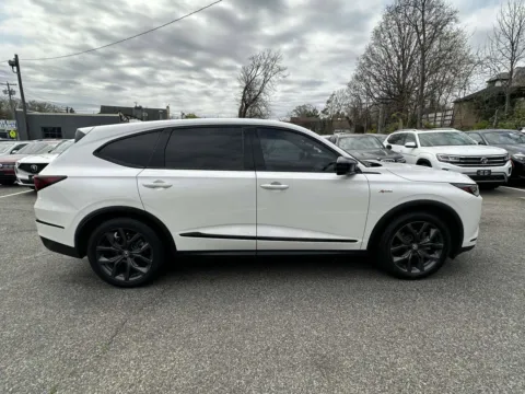 Photos of 2022 Acura MDX w/A-Spec Package for sale in Great Neck, NY at Prestige Motors