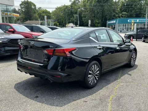 Another view of 2023 Nissan Altima 2.5 SV for sale in Great Neck, NY at Prestige Motors