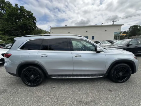 Photos of 2022 Mercedes-Benz GLS 450 for sale in Great Neck, NY at Prestige Motors