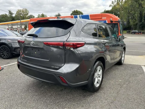 Another view of 2023 Toyota Highlander LE for sale in Great Neck, NY at Prestige Motors