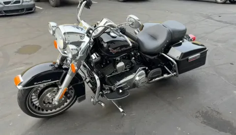 More photos of 2013 Harley-Davidson Road King at Goodfellas Motor Company, WA