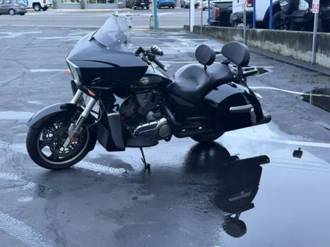 More photos of 2011 Victory Cross Country at Goodfellas Motor Company, WA