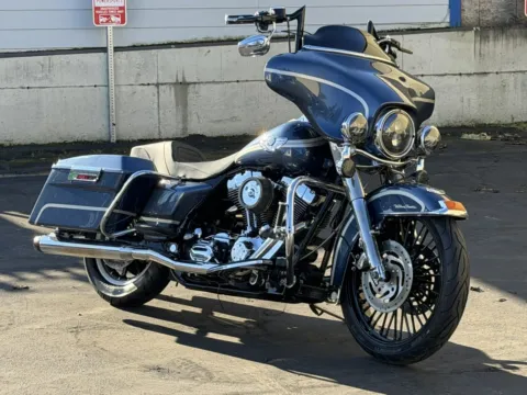 More photos of 2003 Harley-Davidson Electra Glide Ultra Classic at Goodfellas Motor Company, WA