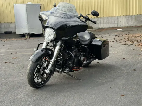 More photos of 2009 Harley-Davidson Street Glide at Goodfellas Motor Company, WA