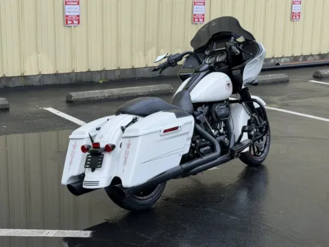 More photos of 2018 Harley-Davidson Road Glide Special at Goodfellas Motor Company, WA
