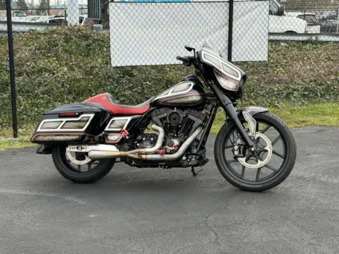 Photos of 2015 Harley-Davidson Street Glide Special for sale in Tacoma, WA at Goodfellas Motor Company