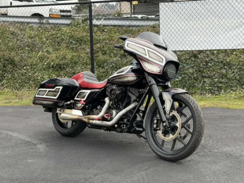 Another view of 2015 Harley-Davidson Street Glide Special for sale in Tacoma, WA at Goodfellas Motor Company