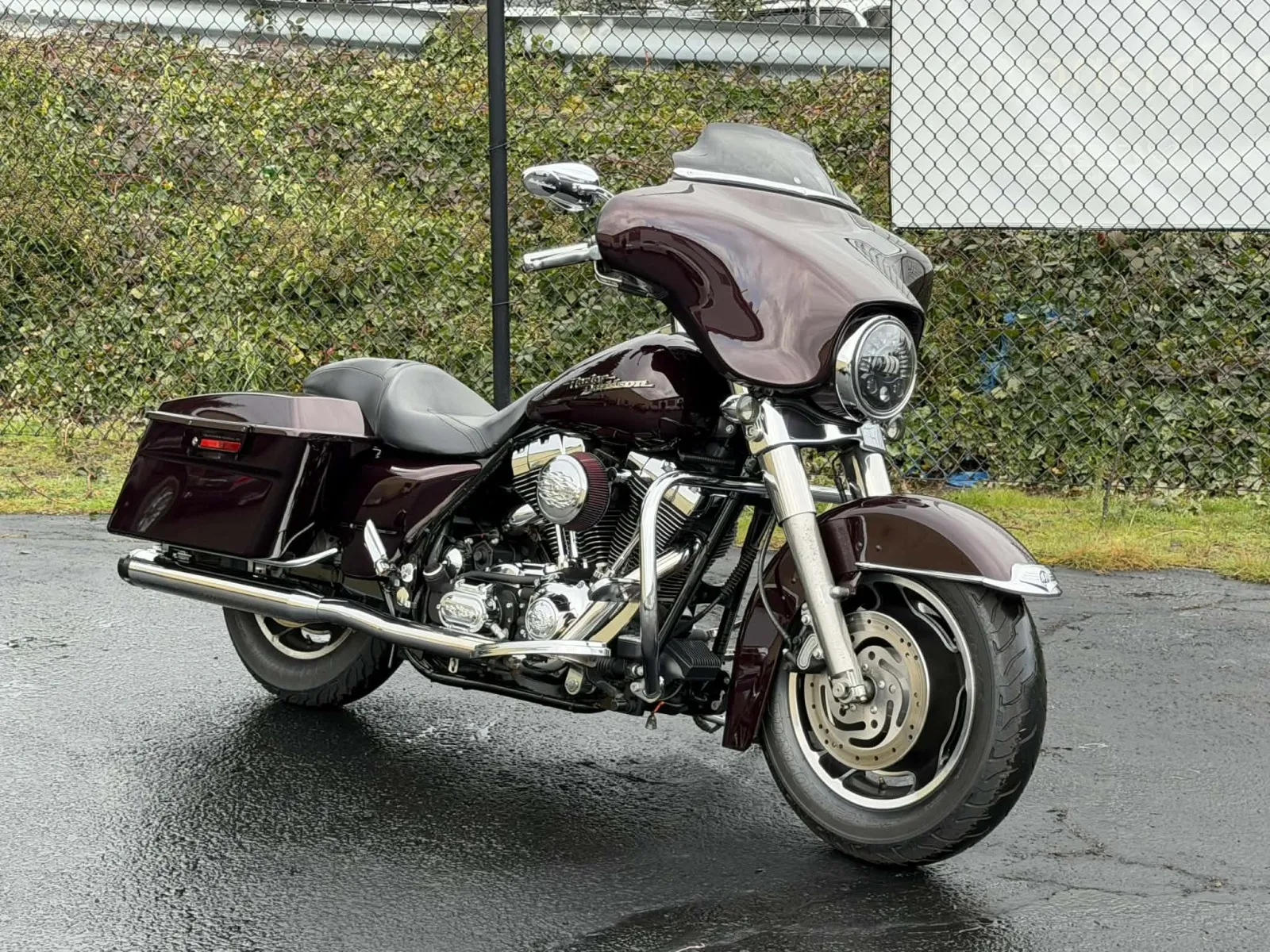 Another view of 2006 Harley-Davidson Street Glide for sale in Tacoma, WA at Goodfellas Motor Company