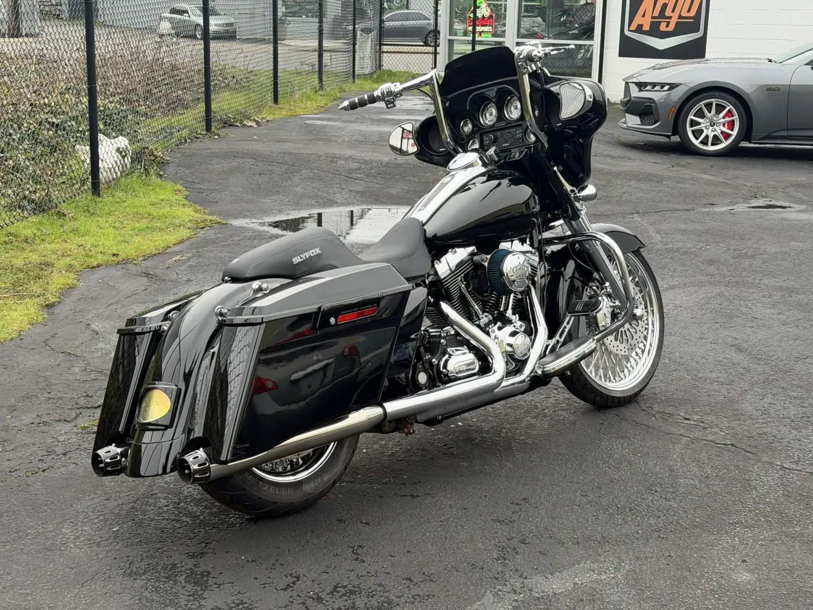 More photos of 2009 Harley-Davidson Street Glide at Goodfellas Motor Company, WA