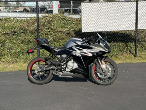 More photos of 2023 CFMOTO 300 SS at Goodfellas Motor Company, WA