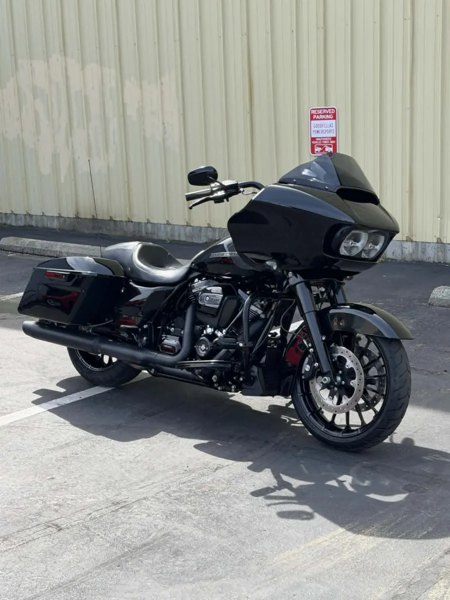 More photos of 2018 Harley-Davidson Road Glide Special at Goodfellas Motor Company, WA