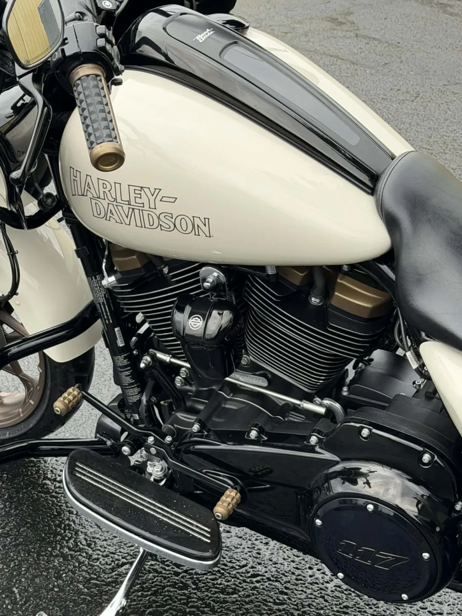 Photos of 2023 Harley-Davidson Road Glide ST for sale in Tacoma, WA at Goodfellas Motor Company