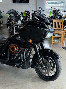 Photos of 2018 Harley-Davidson Road Glide Special for sale in Tacoma, WA at Goodfellas Motor Company