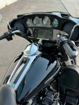 Another view of 2015 Harley-Davidson Electra Glide Ultra Limited for sale in Tacoma, WA at Goodfellas Motor Company