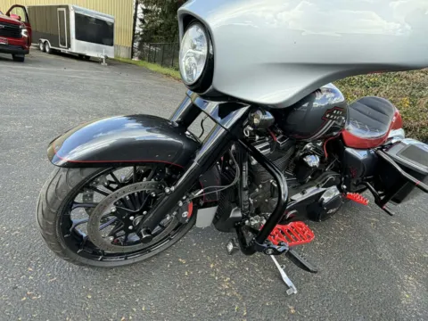 More photos of 2019 Harley-Davidson Street Glide Special at Goodfellas Motor Company, WA