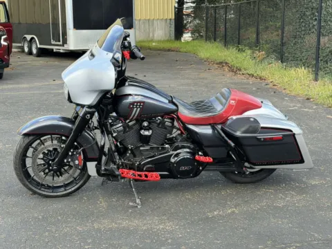 More photos of 2019 Harley-Davidson Street Glide Special at Goodfellas Motor Company, WA