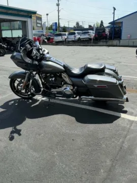 More photos of 2021 Harley-Davidson Touring Road Glide at Goodfellas Motor Company, WA