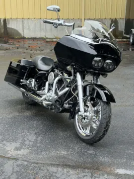 More photos of 2011 Harley-Davidson Road Glide Custom at Goodfellas Motor Company, WA