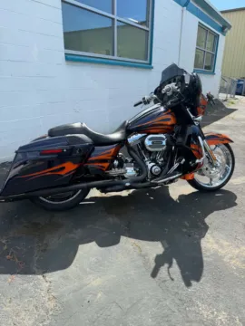 Photos of 2015 Harley-Davidson Street Glide CVO Street Glide for sale in Tacoma, WA at Goodfellas Motor Company
