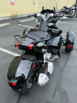 More photos of 2015 CAN-AM SYPDER ST-S SM5 at Goodfellas Motor Company, WA