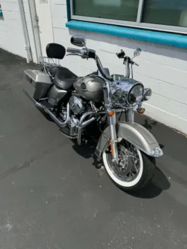 Photos of 2009 Harley-Davidson Road King Classic for sale in Tacoma, WA at Goodfellas Motor Company
