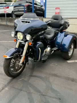 Photos of 2014 Harley-Davidson Trike Tri Glide Ultra for sale in Tacoma, WA at Goodfellas Motor Company