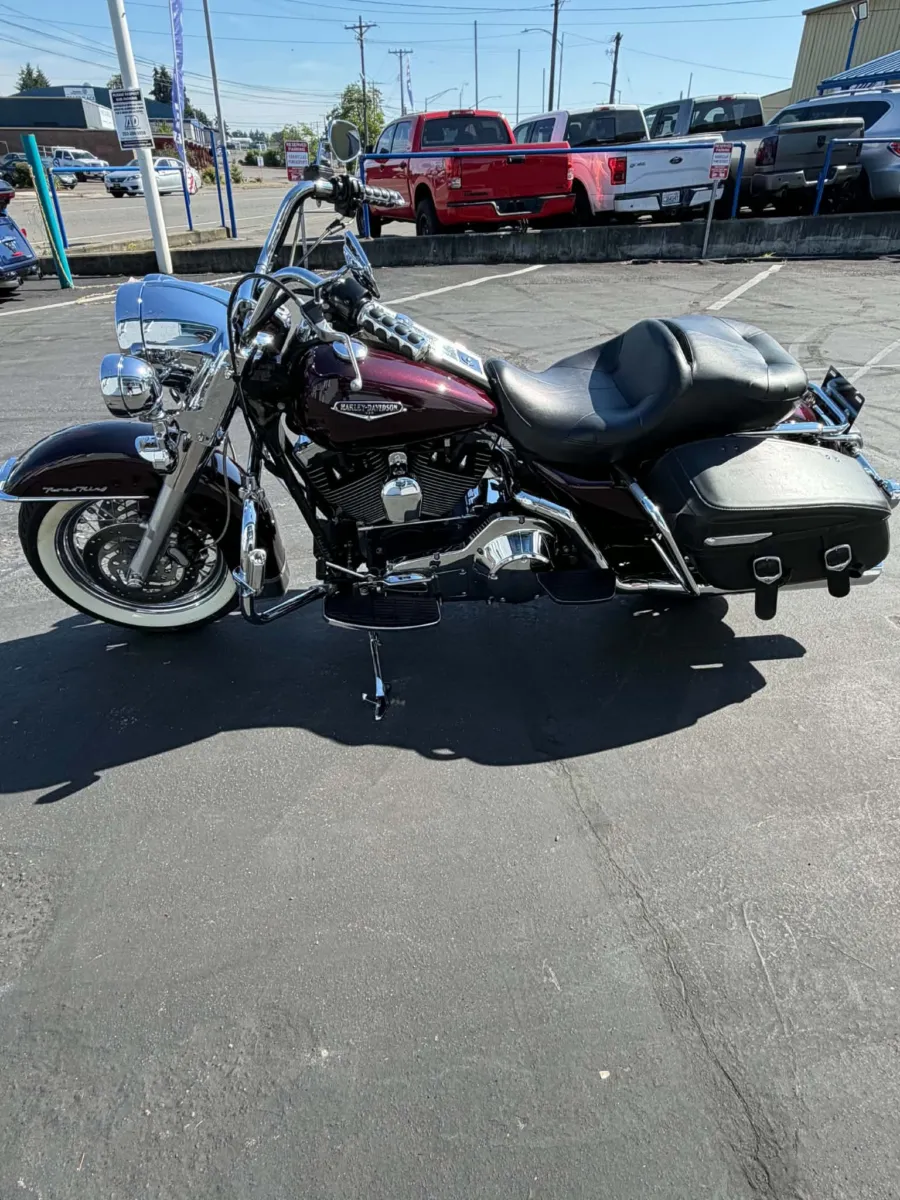 More photos of 2005 Harley-Davidson Road King Classic at Goodfellas Motor Company, WA