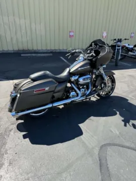 Photos of 2020 Harley-Davidson Road Glide for sale in Tacoma, WA at Goodfellas Motor Company