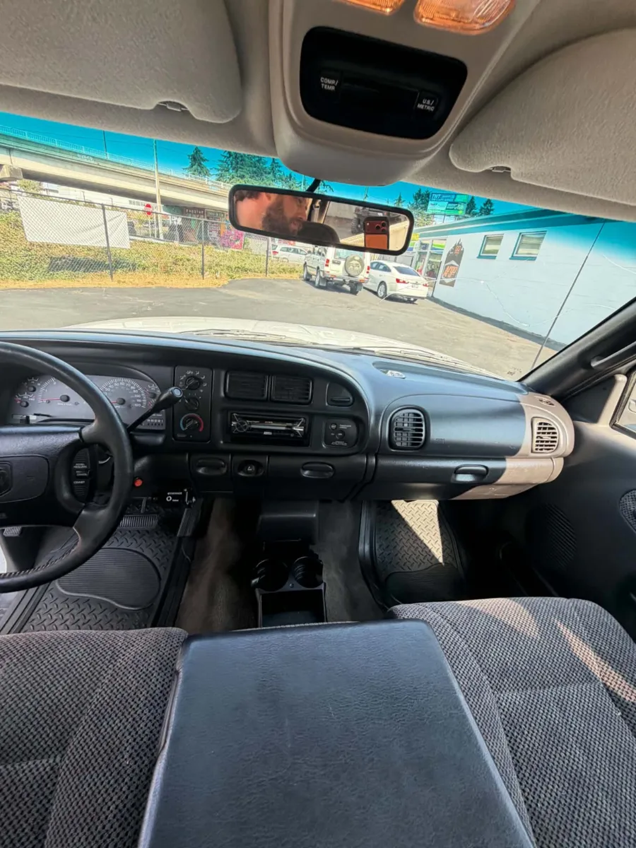 1998 Dodge Ram Pickup ST - Photo 15