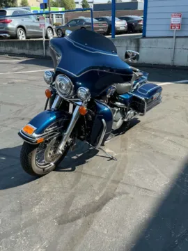 Photos of 1998 Harley-Davidson Electra Glide Ultra Classic for sale in Tacoma, WA at Goodfellas Motor Company