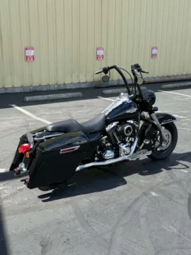 Another view of 2007 Harley-Davidson Road King Classic for sale in Tacoma, WA at Goodfellas Motor Company