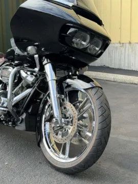 More photos of 2017 Harley-Davidson Road Glide Special at Goodfellas Motor Company, WA