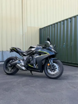More photos of 2026 Honda CBR650R E-Clutch at Goodfellas Motor Company, WA