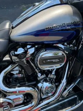 Photos of 2017 Harley-Davidson Electra Glide CVO Limited for sale in Tacoma, WA at Goodfellas Motor Company